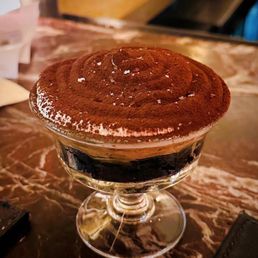 @eat_with_lily (food instagram & tiktok)