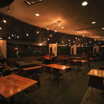MESSHALL - Outdoor Casual Dining Space - Breakfast & Brunch Near Me - Los Angeles, California