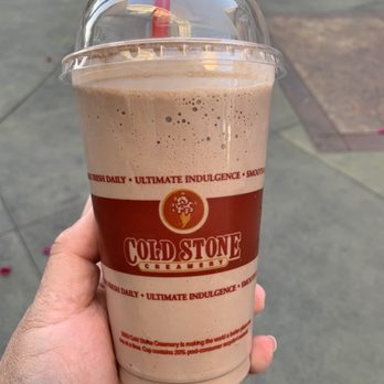 Cold Stone Creamery - Chocolate shake - Ice Cream & Frozen Yogurt Near Me - Burbank, California Cold Stone Creamery - Chocolate shake - Ice Cream & Frozen Yogurt Near Me - Burbank, California
