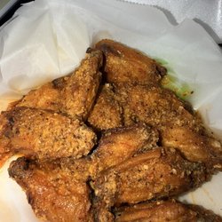 Lemon pepper med buffalo wings with garlic