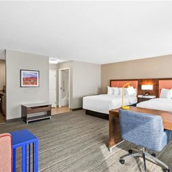 Hampton Inn & Suites Farmington - Guest room