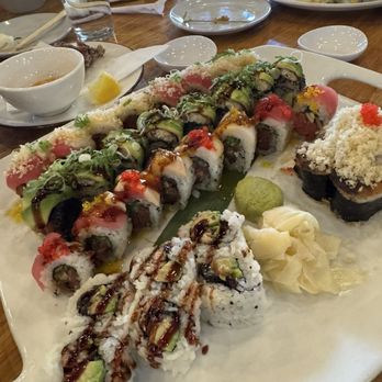 Kizuna - Eel roll, Dyno-Mite Roll Red Light, Green Light Roll (Traffic Light) Flying Dragon Caterpillar Roll - Sushi Bars Near Me - Vienna, Virginia Kizuna - Eel roll, Dyno-Mite Roll Red Light, Green Light Roll (Traffic Light) Flying Dragon Caterpillar Roll - Sushi Bars Near Me - Vienna, Virginia