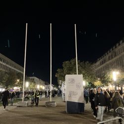 Unter den Linden - Berlin Festival of Lights Oct 2024 - streets closed and become pedestrian-only in the evening