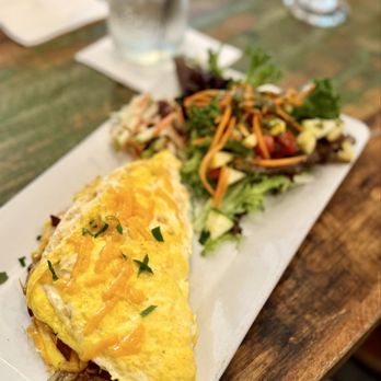 Leaping Lizard Cafe - Cafes Near Me - Virginia Beach, Virginia