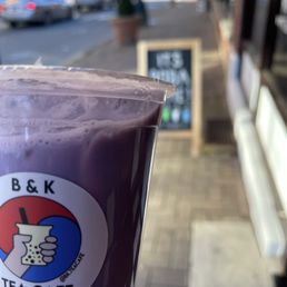 Taro tea with boba