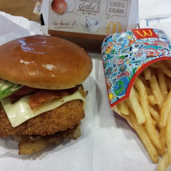 McDonald's - Bacon Clubhouse Chicken burger - Fast Food Near Me - Vandalia, Ohio McDonald's - Bacon Clubhouse Chicken burger - Fast Food Near Me - Vandalia, Ohio