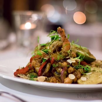 Harry's Restaurant - King prawns w flat bread - Modern European Near Me - Melbourne, VIC Harry's Restaurant - King prawns w flat bread - Modern European Near Me - Melbourne, VIC