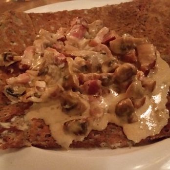 Le Billig - Really good, crepe with Canadian bacon, mushroom with white wine and cream sauce - Creperies Near Me - Quebec City, Quebec Le Billig - Really good, crepe with Canadian bacon, mushroom with white wine and cream sauce - Creperies Near Me - Quebec City, Quebec