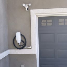 Tesla Universal Charger