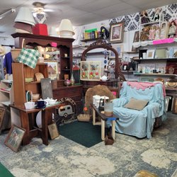 Ms Madi Mulberry's Thrift Shop & Neighborhood Market