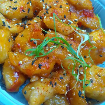 Makido - Partie poulet du plat : Spicy sweet chicken. Poulet dans sa sauce aigre douce, quel délice ! - Japanese Near Me - Paris, 75