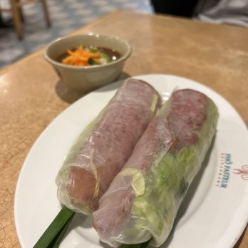 Pho Pasteur - Goi Cuon Nem Nuong-- grilled pork spring roll - Vietnamese Near Me - Boston, Massachusetts Pho Pasteur - Goi Cuon Nem Nuong-- grilled pork spring roll - Vietnamese Near Me - Boston, Massachusetts