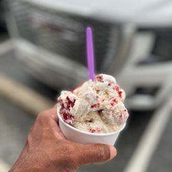 Latteria - DECK OF CARDS- Vanilla ice cream, red velvet cake and Oreos!