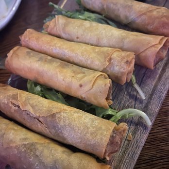 Kelly's Pub - Cheeseburger spring rolls - Pubs Near Me - Edmonton, Alberta Kelly's Pub - Cheeseburger spring rolls - Pubs Near Me - Edmonton, Alberta