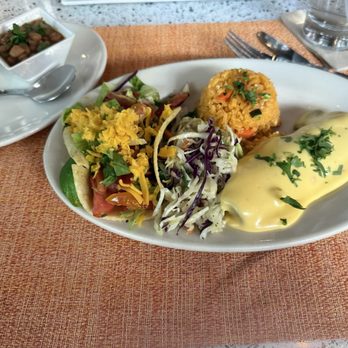 Mesero - Victory Park - Combo 6: beef enchilada with queso, ground beef taco, red rice and 'bean soup' - Mexican Near Me - Dallas, Texas Mesero - Victory Park - Combo 6: beef enchilada with queso, ground beef taco, red rice and 'bean soup' - Mexican Near Me - Dallas, Texas