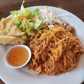 Archi's Thai Cafe - Pad thai lunch special - Thai Near Me - Las Vegas, Nevada
