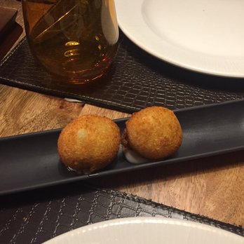 Vovem Asador - Complimentary of tail croquets, we did not like it! - Steakhouses Near Me - Marbella, Massachusetts