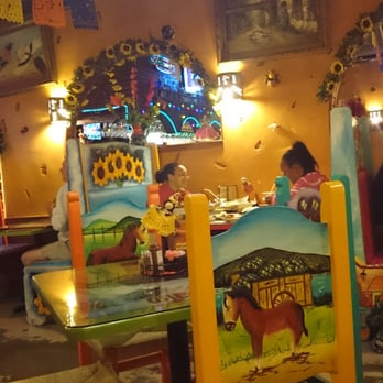 El Tapatio - Decor - Mexican Near Me - Bear, Delaware El Tapatio - Decor - Mexican Near Me - Bear, Delaware
