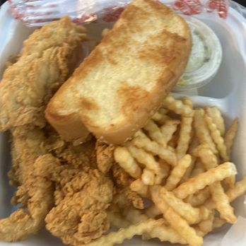 Raising Cane's Chicken Fingers - Fast Food Near Me - Boston, Massachusetts Raising Cane's Chicken Fingers - Fast Food Near Me - Boston, Massachusetts