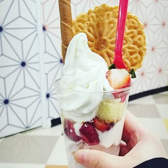 releaf - strawberry parfait ($6) - Ice Cream & Frozen Yogurt Near Me - Arlington Heights, Illinois releaf - strawberry parfait ($6) - Ice Cream & Frozen Yogurt Near Me - Arlington Heights, Illinois