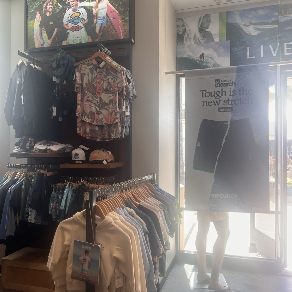 Ripcurl - guys t shirts - Sports Wear Near Me - Kihei, Hawaii Ripcurl - guys t shirts - Sports Wear Near Me - Kihei, Hawaii