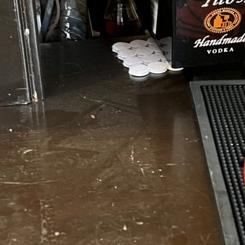 Fiesta Hall - DIRTY BAR.. was told the bartender cleans before the people get here. It is 11:30am the party starts at 2. This should be clean. - Party & Event Planning Near Me - Whittier, California
