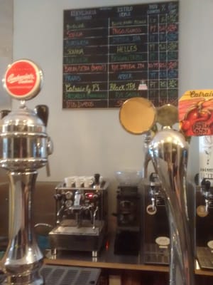 Catraio Craft Beer Shop & Bar by null