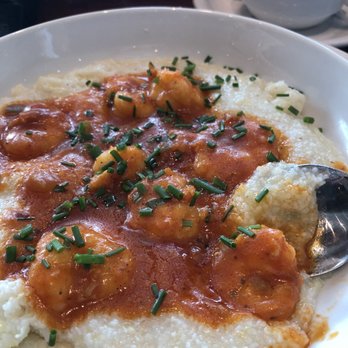 Leah's Kitchen - Shrimp n grits count them 7 very small Shrimp for $16.95. - Cajun/Creole Near Me - Kenner, Louisiana