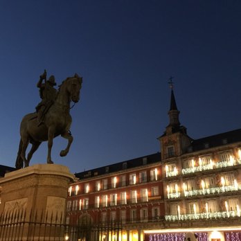 Plaza Mayor - Landmarks & Historical Buildings Near Me - Madrid, M
