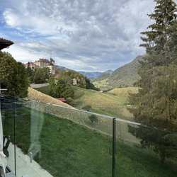 Restaurant le Chalet de Gruyères - View from the outside seating