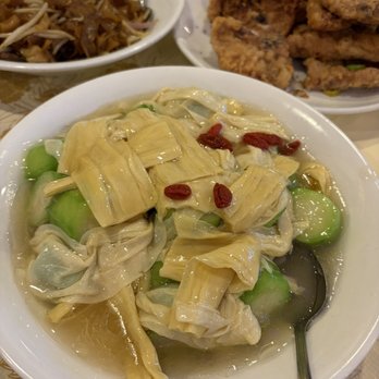 West Lake Plum House - Lufa & Fresh Tofu Skin in Chicken Sauce $22 - Dim Sum Near Me - Matawan, New Jersey West Lake Plum House - Lufa & Fresh Tofu Skin in Chicken Sauce $22 - Dim Sum Near Me - Matawan, New Jersey