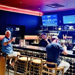 Silk Road - Bar with hubby and Esmeralda