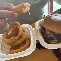 Onion rings with Happy sauce Onion rings with Happy sauce