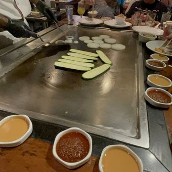Benihana - Concord - CHICKEN & SHRIMP GINGER SAUCE 1 pint HIBACHI CHICKEN STEAK* & CHICKEN - Sushi Bars Near Me - Concord, California