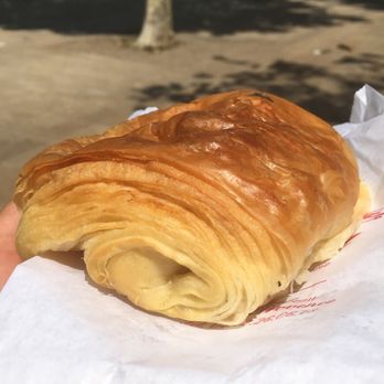 Béchard - pain au chocolat - Patisserie/Cake Shop Near Me - Aix en Provence, 13 Béchard - pain au chocolat - Patisserie/Cake Shop Near Me - Aix en Provence, 13