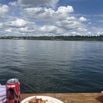 Sabor del Rio Cafe - Sitting at the waters edge - Caribbean Near Me - Portland, Oregon Sabor del Rio Cafe - Sitting at the waters edge - Caribbean Near Me - Portland, Oregon