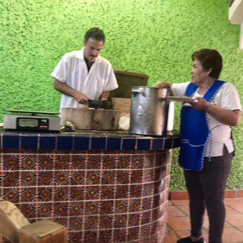 Birrieria 30-30 - Serving - Mexican Near Me - León, GUA