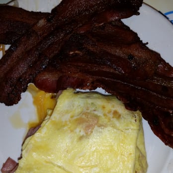 Breakfast At Valerie's - This is HALF of my Denver omelette. .. minus the huge pile of hash browns I gave to the hubby - Breakfast & Brunch Near Me - Vancouver, Washington Breakfast At Valerie's - This is HALF of my Denver omelette. .. minus the huge pile of hash browns I gave to the hubby - Breakfast & Brunch Near Me - Vancouver, Washington