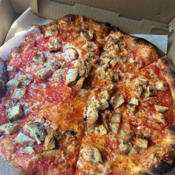 Strega - 12" Pizza with chicken special - Pizza Near Me - Las Vegas, Nevada Strega - 12" Pizza with chicken special - Pizza Near Me - Las Vegas, Nevada