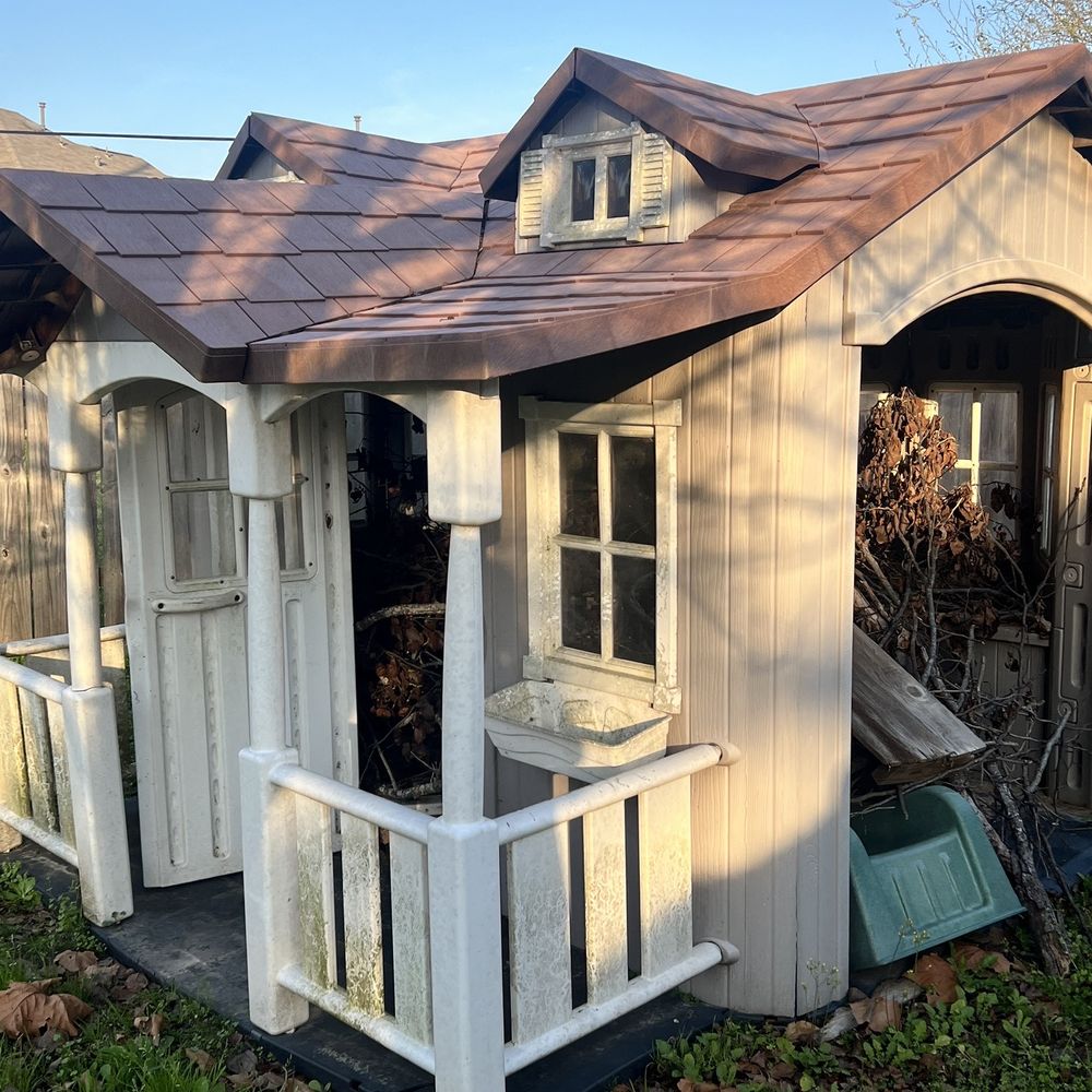 Rapid Mitigation Services - Before - Demolition Services Near Me Rapid Mitigation Services - Before - Demolition Services Near Me