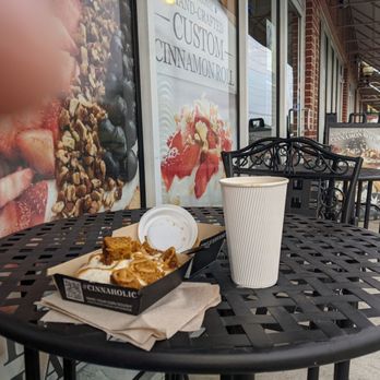Cinnaholic - Outside seating, pumpkin cheesecake cinnamon roll, coffee - Desserts Near Me - Knoxville, Tennessee