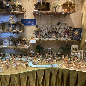 Kringles Christmas Store - Gift Shops Near Me - Branson, Missouri
