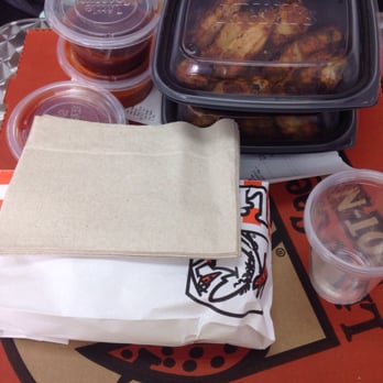 Little Caesars - Pizza and Caesar Wings - Pizza Near Me - Canóvanas, Puerto Rico Little Caesars - Pizza and Caesar Wings - Pizza Near Me - Canóvanas, Puerto Rico