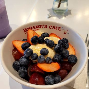 Bogart's Cafe - Acai Bowl. - Breakfast & Brunch Near Me - Honolulu, Hawaii Bogart's Cafe - Acai Bowl. - Breakfast & Brunch Near Me - Honolulu, Hawaii