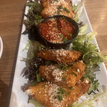 Vinny's Pizzeria - Fried mozzarella - Italian Near Me - Bay City, Michigan Vinny's Pizzeria - Fried mozzarella - Italian Near Me - Bay City, Michigan