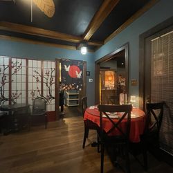 Yokohama - Dining area
