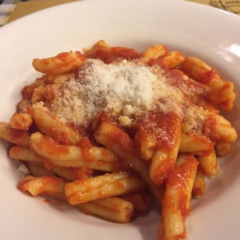 Trattoria Mario - Pasta tomato sauce - Tuscan Near Me - Florence, FI Trattoria Mario - Pasta tomato sauce - Tuscan Near Me - Florence, FI