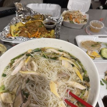 Saigon Chicken House - Chicken bamboo noodle soup - Vietnamese Near Me - Boston, Massachusetts