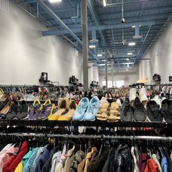 Clothes Mentor Knoxville, TN - Inside the store