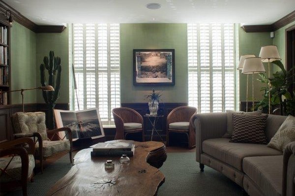 15.5.23 The South Kensington Club has now closed. by null